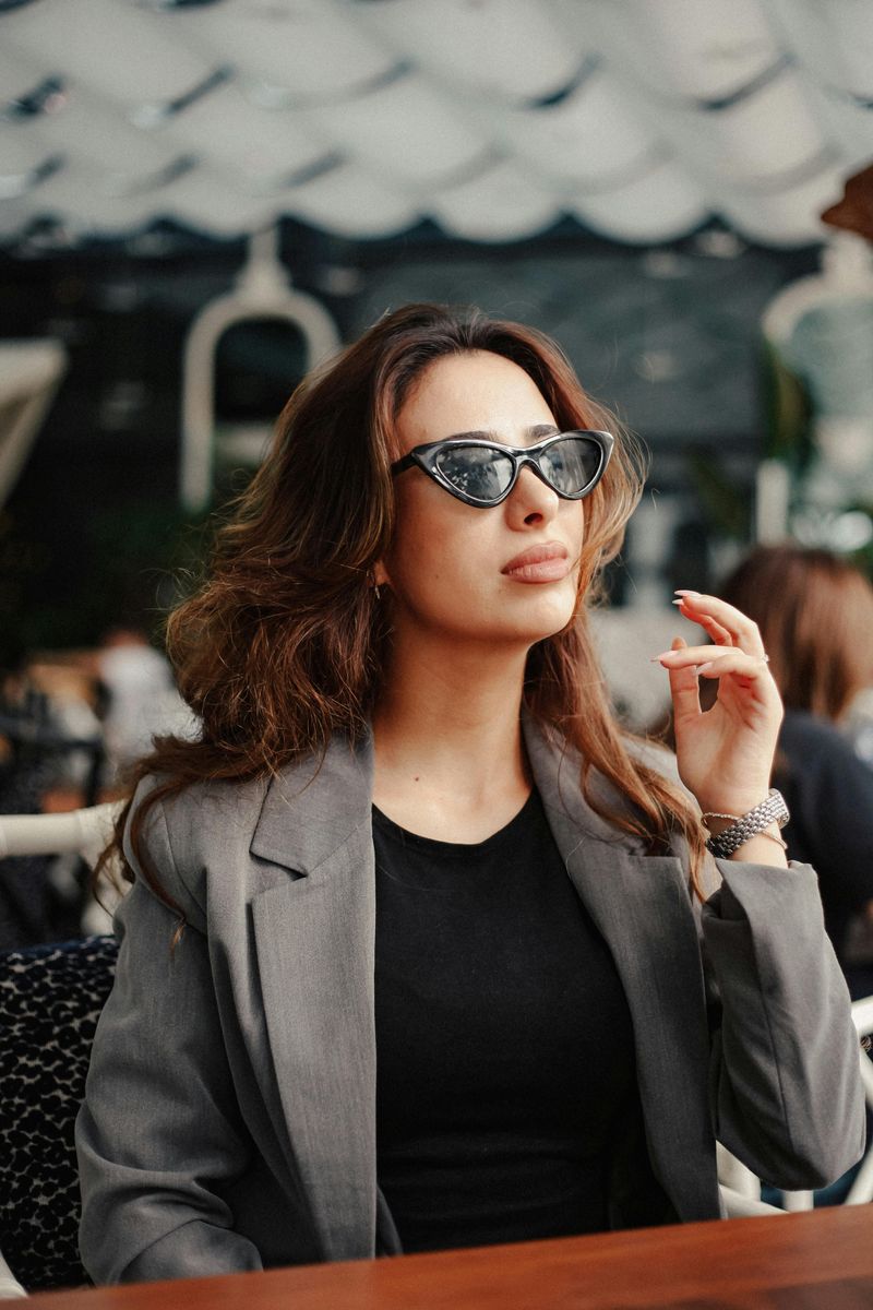 Cafe Hop & People Watch