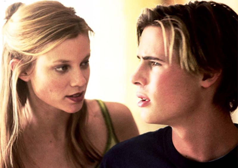 10 Teen Idols From the 2000s Who Quietly Quit Fame