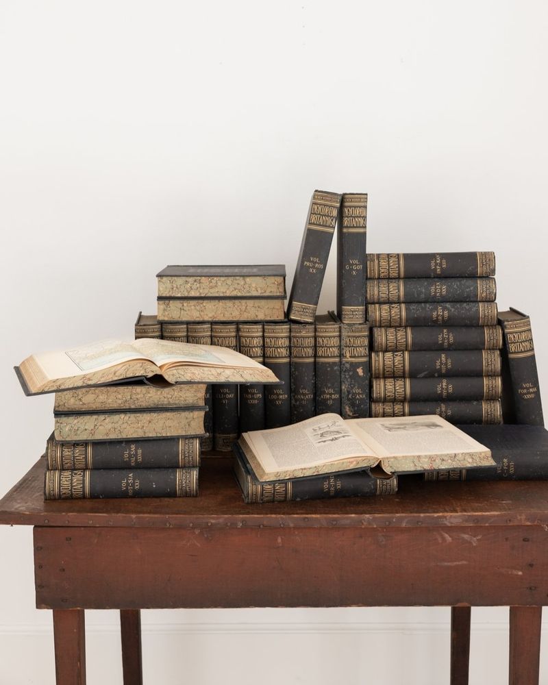 Encyclopedia Britannica Set