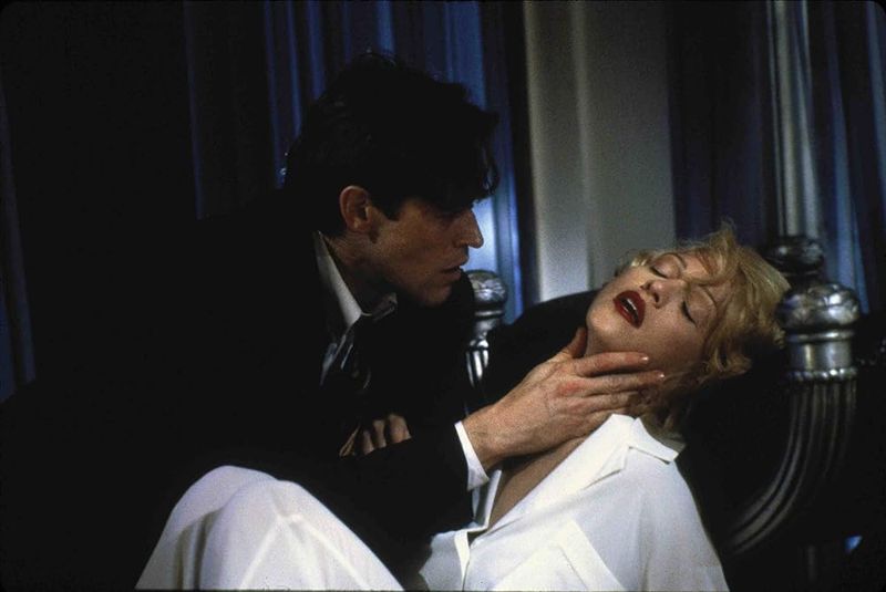 Madonna & Willem Dafoe – Body of Evidence