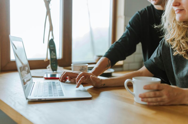 Apply in the first 48 hours whenever possible