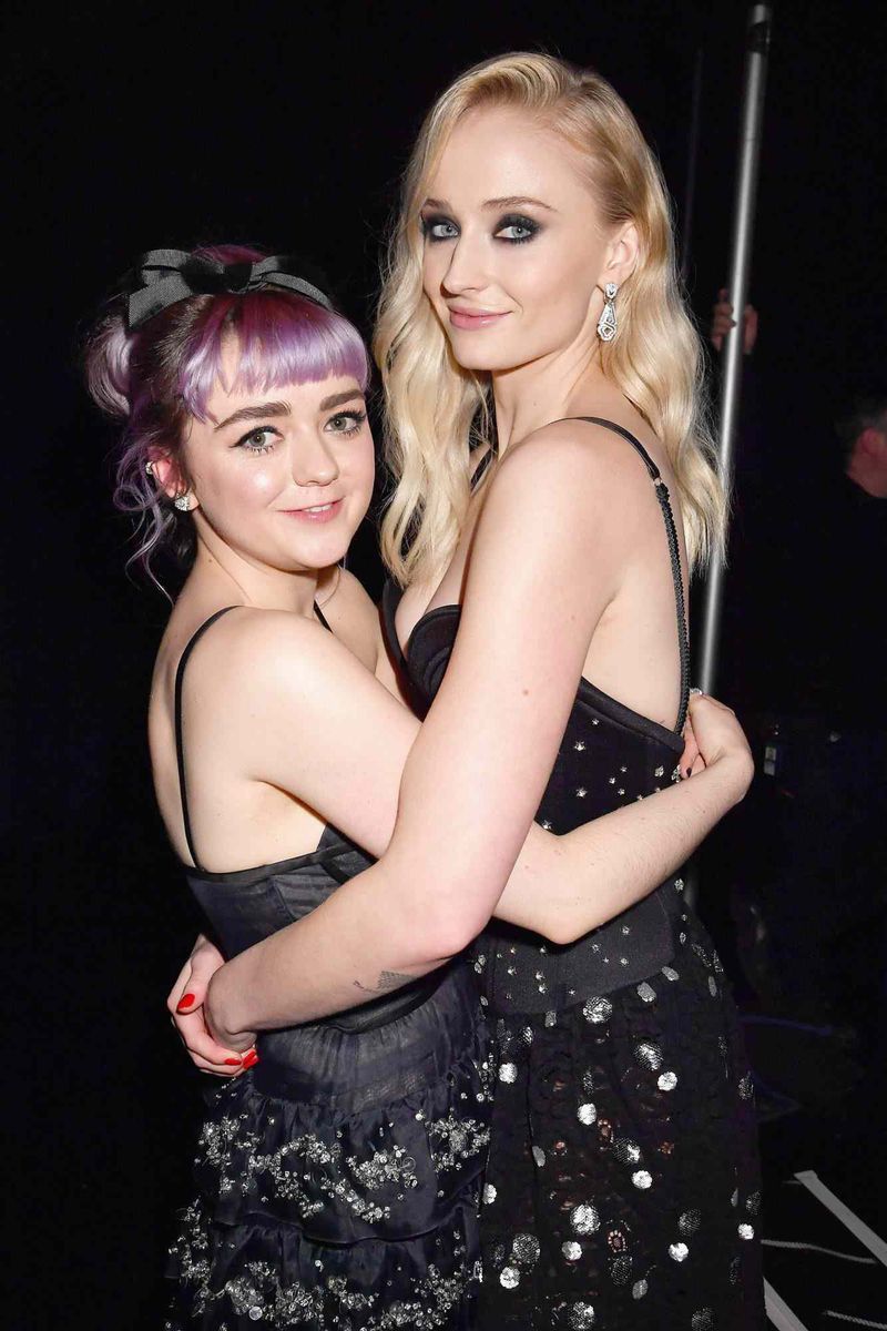 Sophie Turner & Maisie Williams