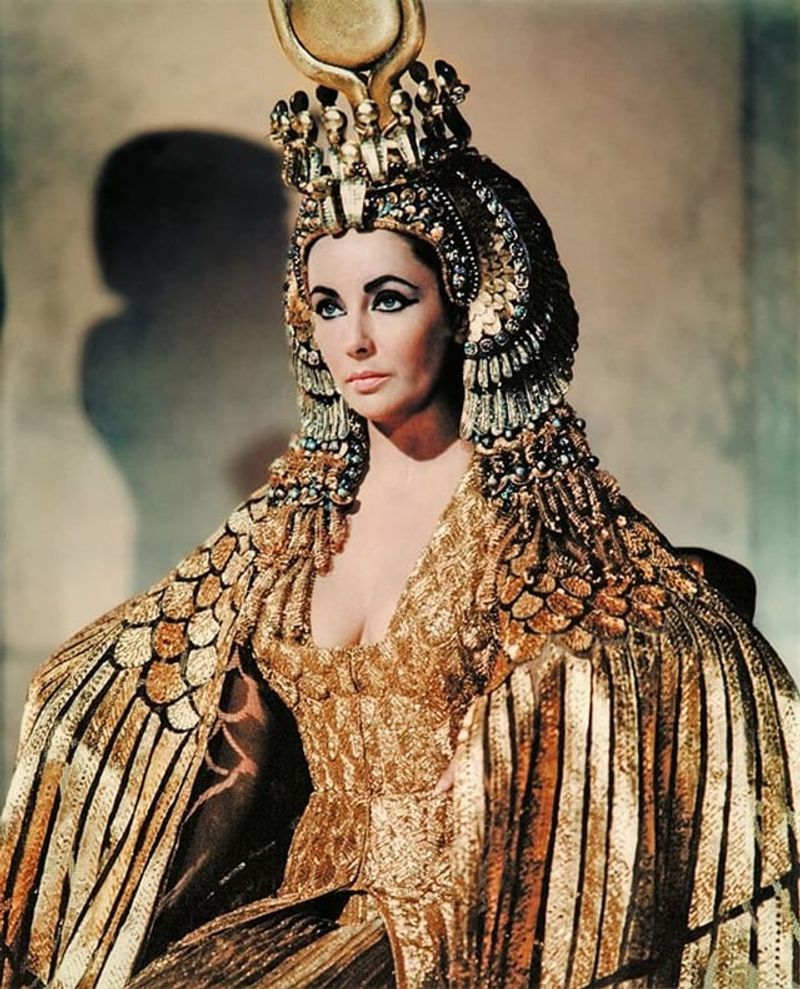Elizabeth Taylor in Cleopatra (1963)