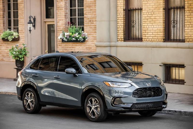 Leasing New Cars Continuously