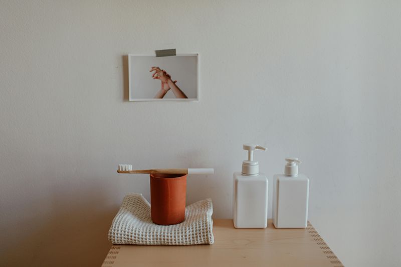 Quality Toothbrush & Holder