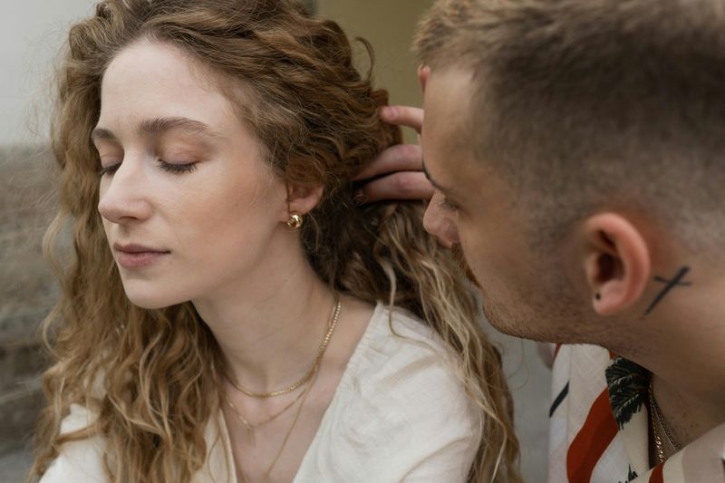 13 Subtle Signs It's Infatuation, Not Deep Love