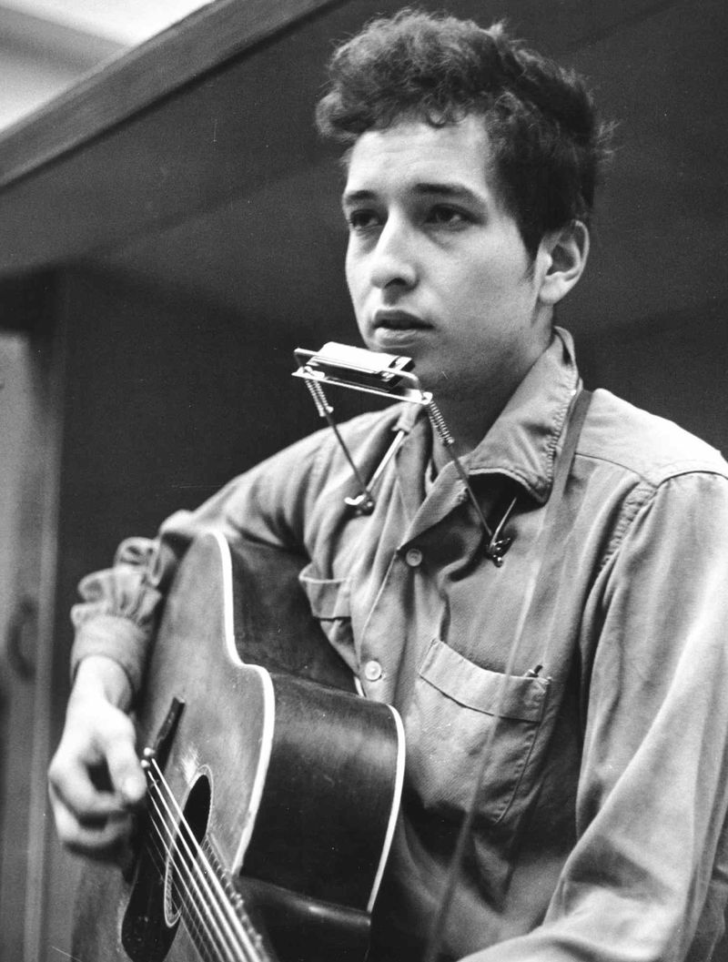 15 Unforgettable Final Lyrics That End Songs Perfectly