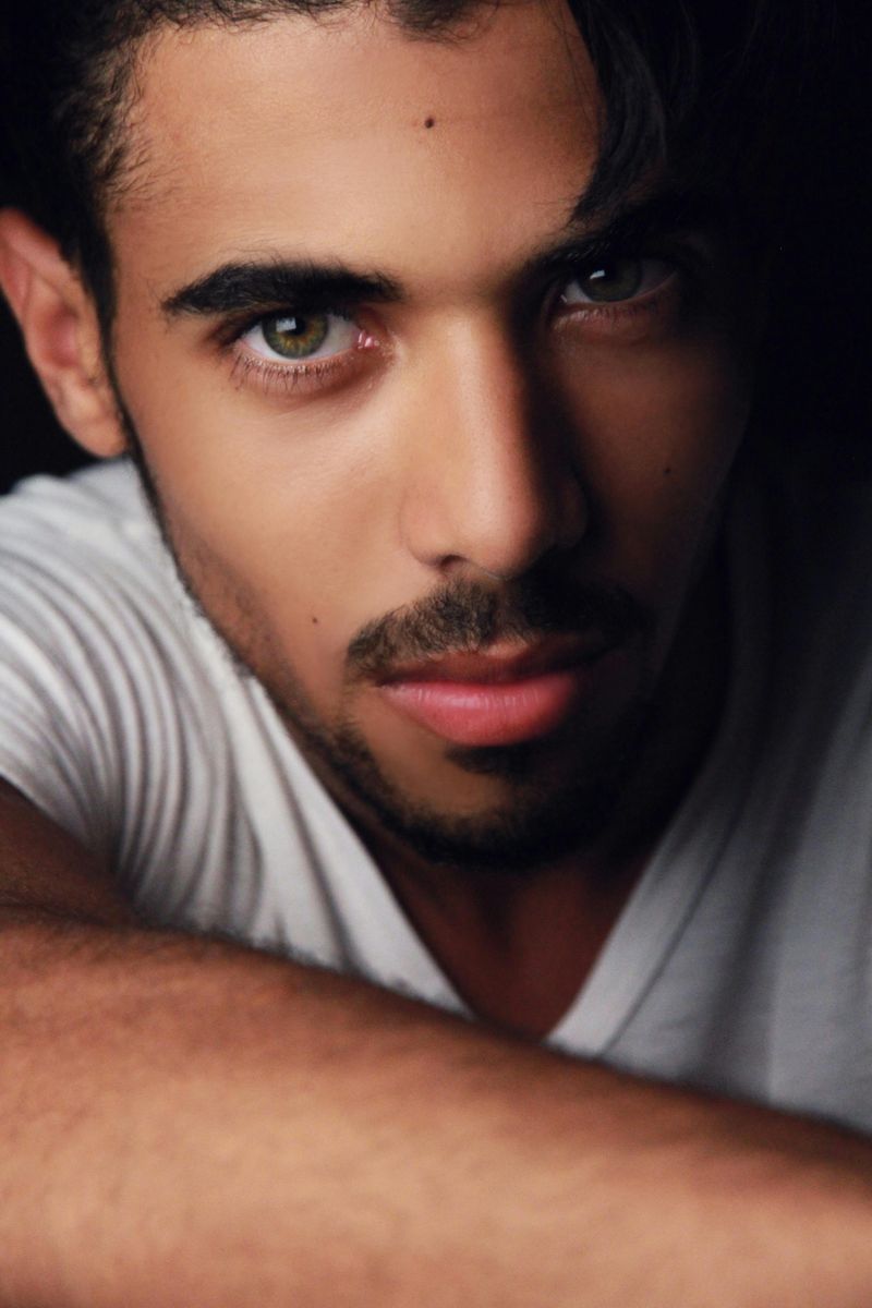 Over-plucked or overly sculpted eyebrows