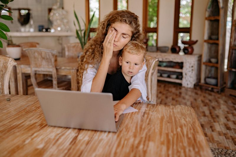 14 Honest Thoughts Every Parent Has but Rarely Admits