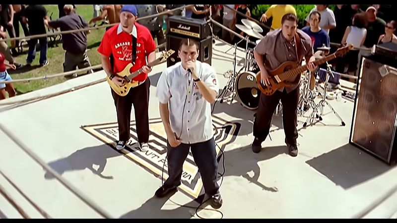 Alien Ant Farm – “Smooth Criminal” (2001)