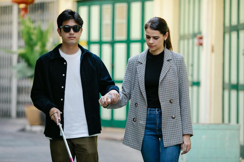 Showing Kindness to Strangers