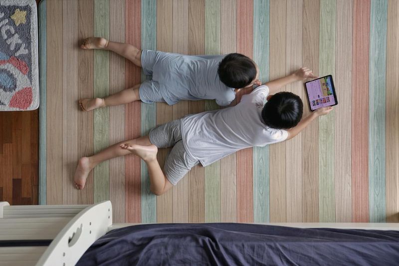 Digital Overstimulation Effects