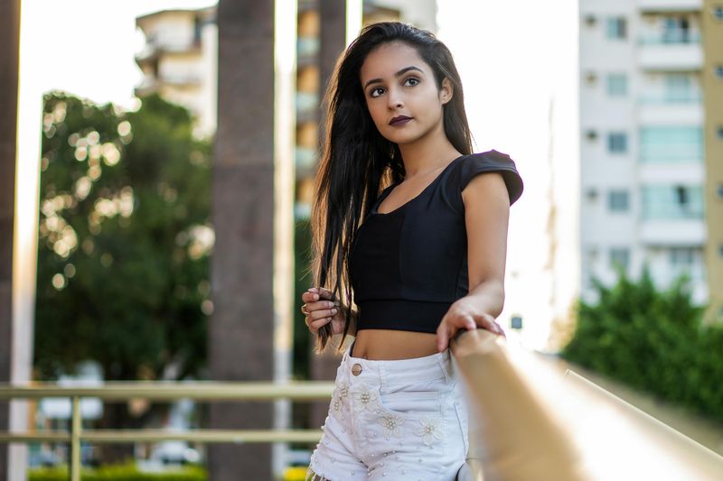 Stop Clinging to These 15 Things If You Want to Move Forward With Your Life
