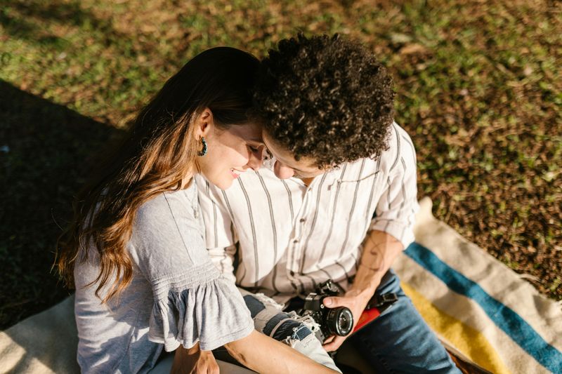 13 Effective Steps to Build Emotional and Physical Intimacy That Lasts