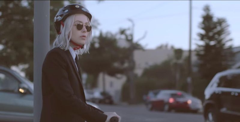 Phoebe Bridgers – Motion Sickness