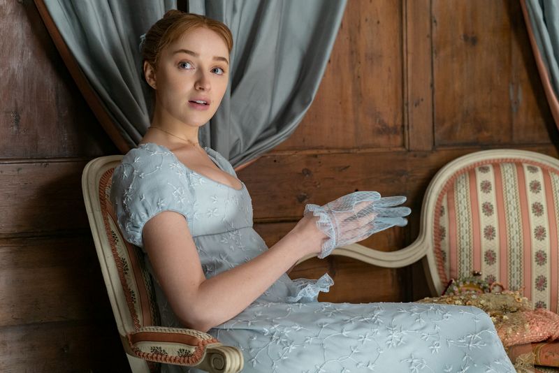 Phoebe Dynevor – Daphne Bridgerton