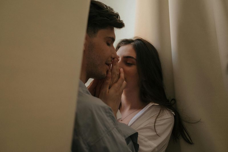 10 Toxic Dating Habits You Need to Leave Behind