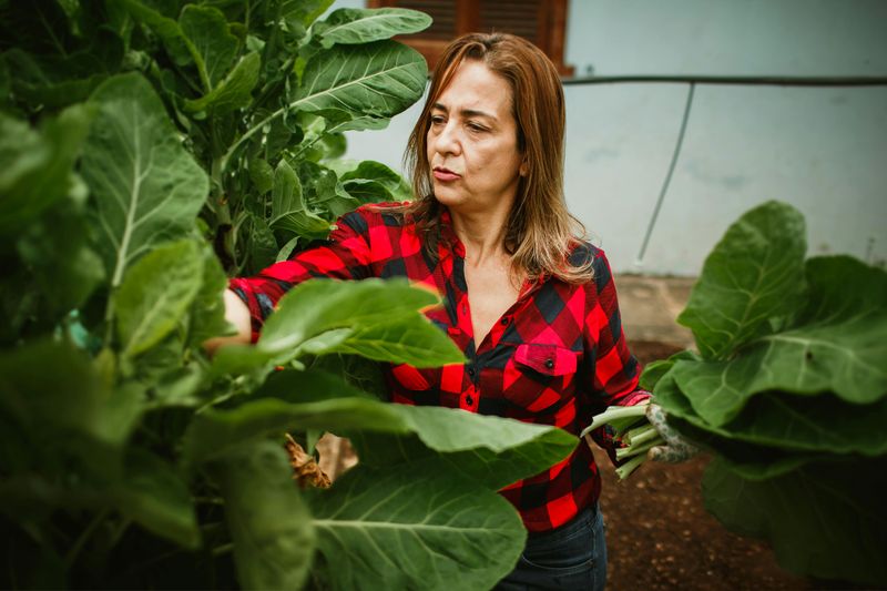 12 Frugal Boomer Behaviors People Secretly Look Up To