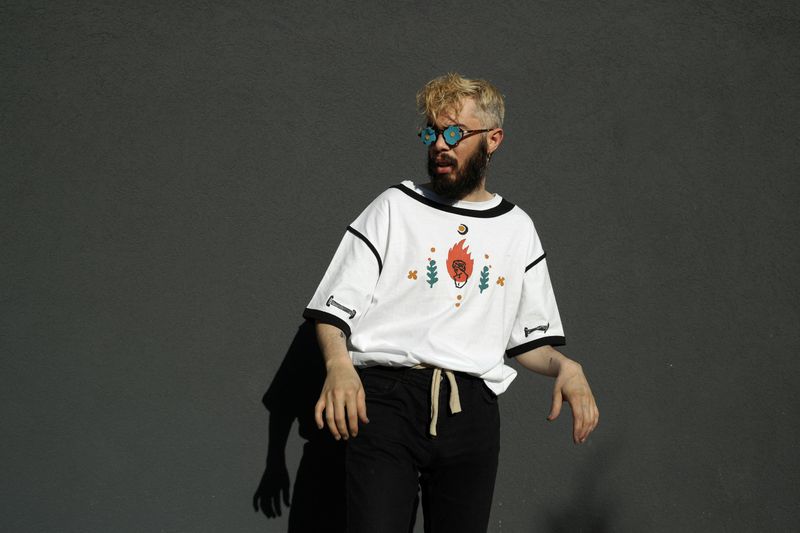 Men, Please Stop Doing These 10 Things With Your Clothes