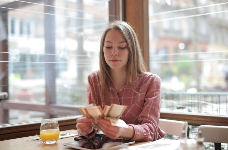 12 Financial Boundaries Every Adult Should Set