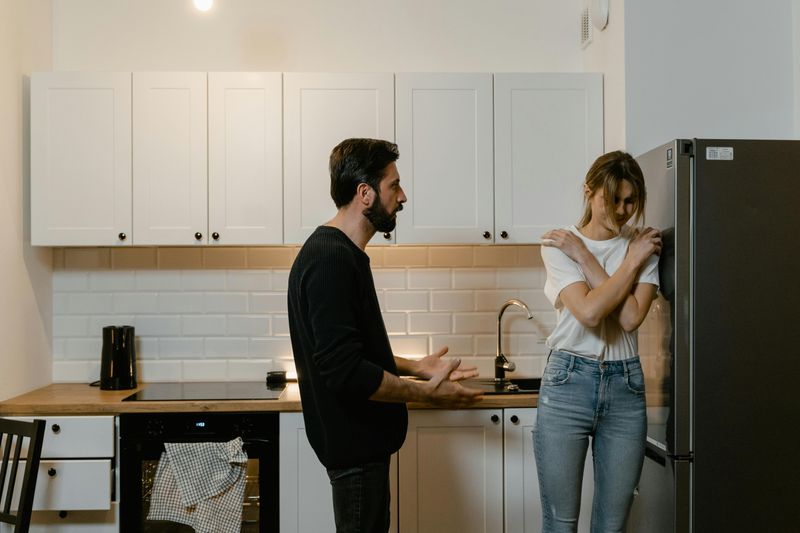 16 Toxic Communication Habits That Often Lead to Divorce