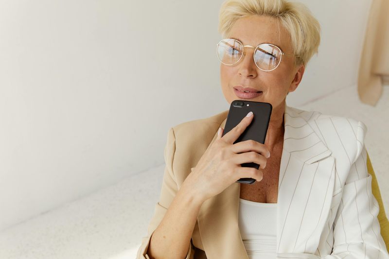 10 Things Confident Women Over 40 Never Explain or Defend in Relationships