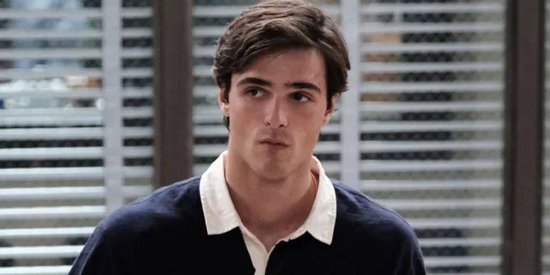 14 “Nice Guy” Characters Who Were Actually the Villain