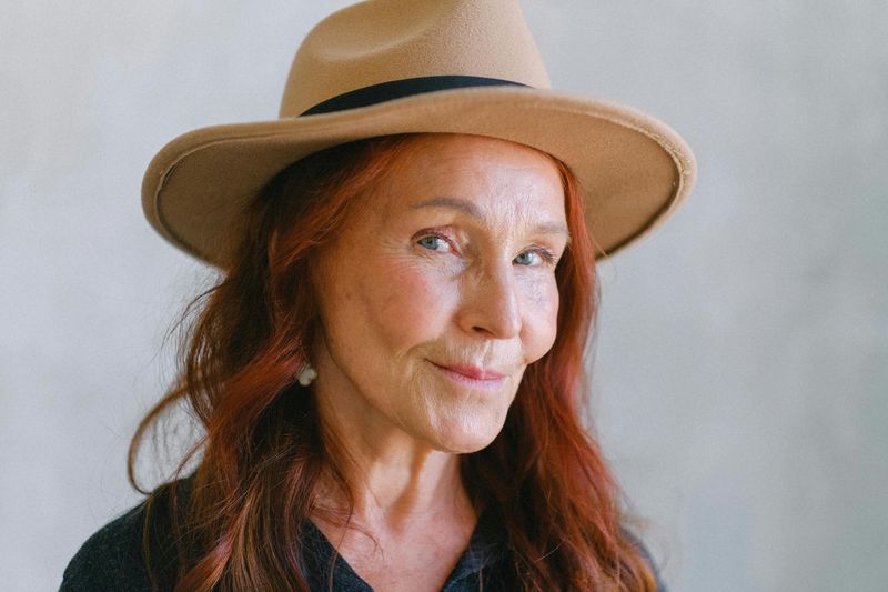 11 Fashion Habits That Exude Confidence After 60