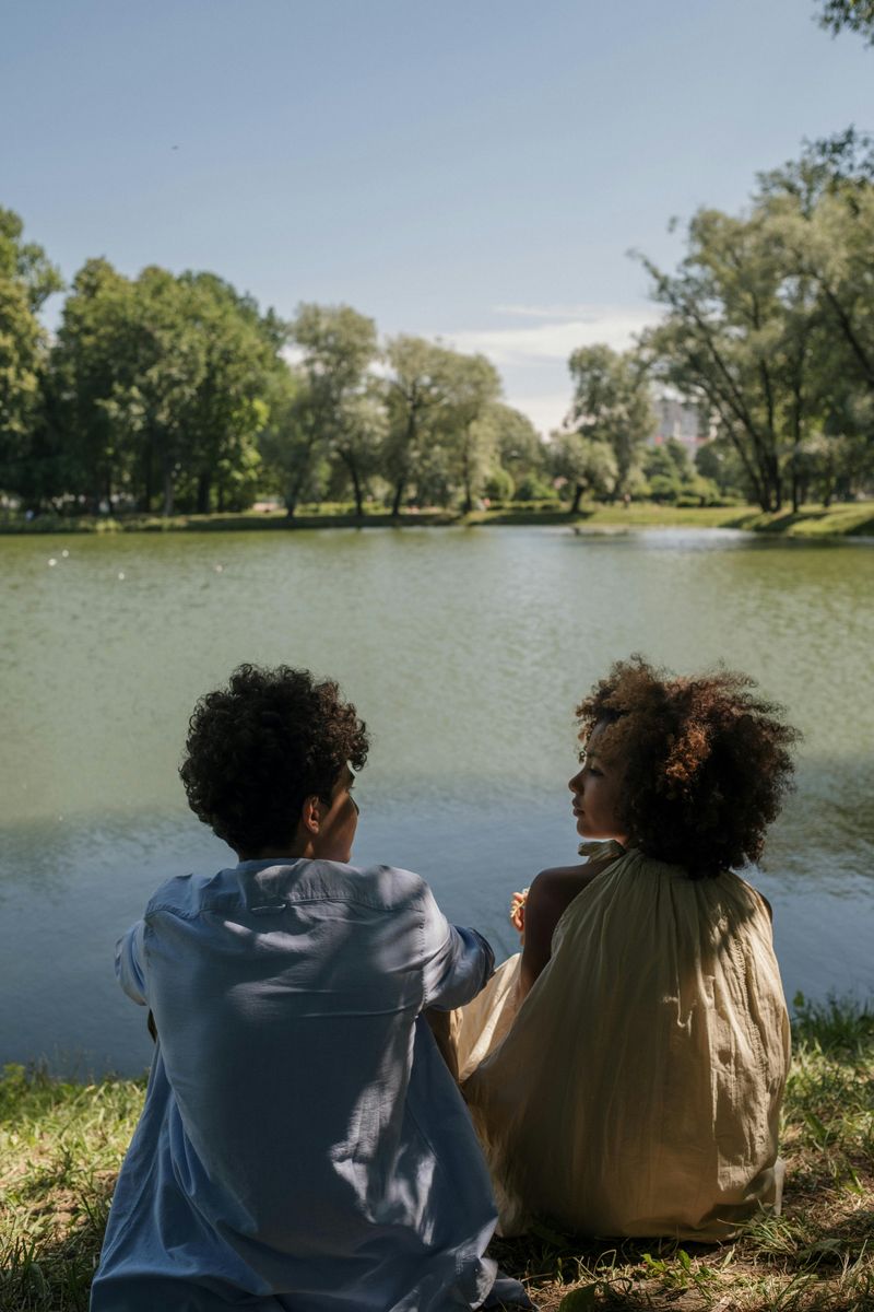 Pick first dates that are low-pressure and easy to exit.