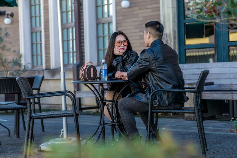 10 Dating Habits That Signal High Standards