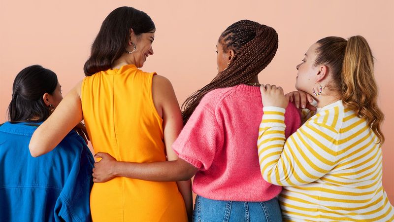 Dunbar's Number and Optimal Friendships