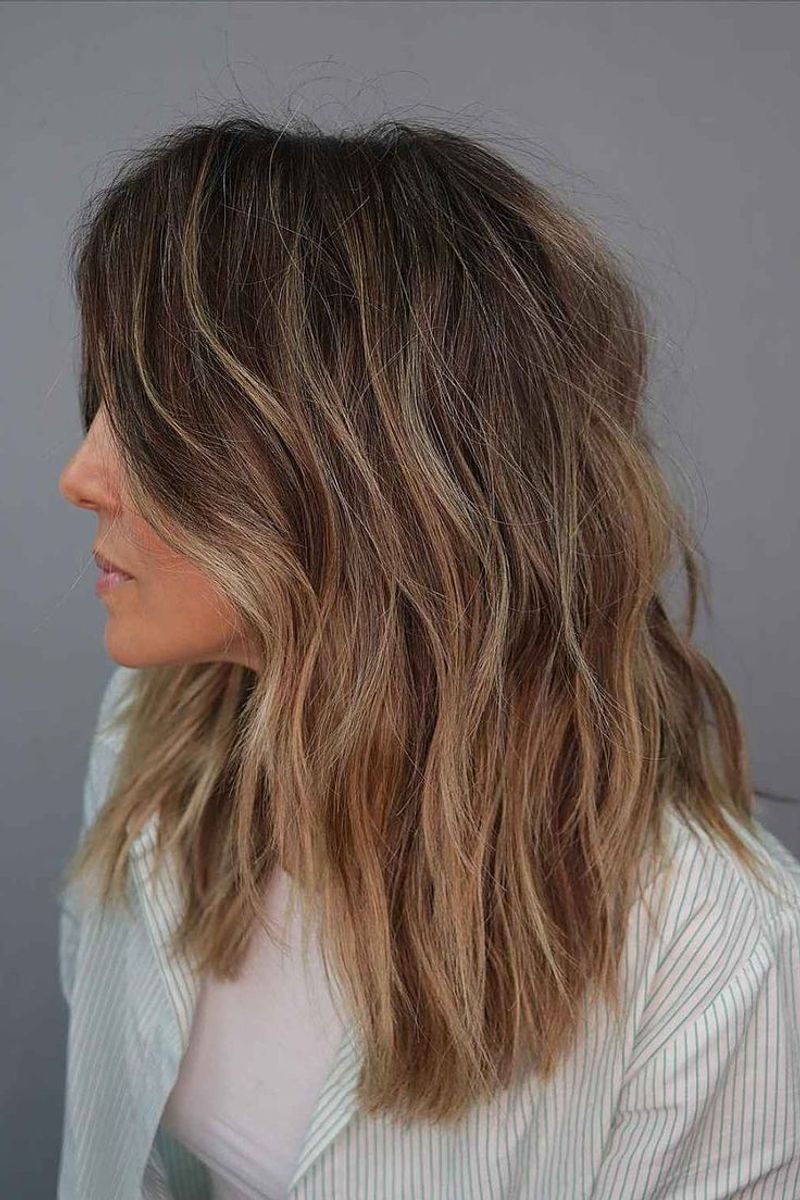 Beachy Waves on Medium Hair
