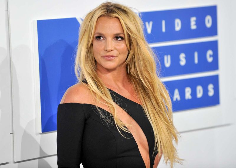 15 Pop Stars Who Defined Their Era