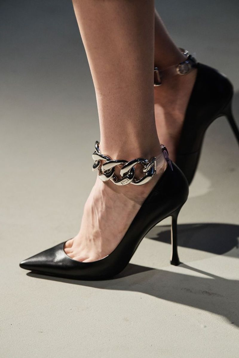 Choosing Uncomfortable Shoes