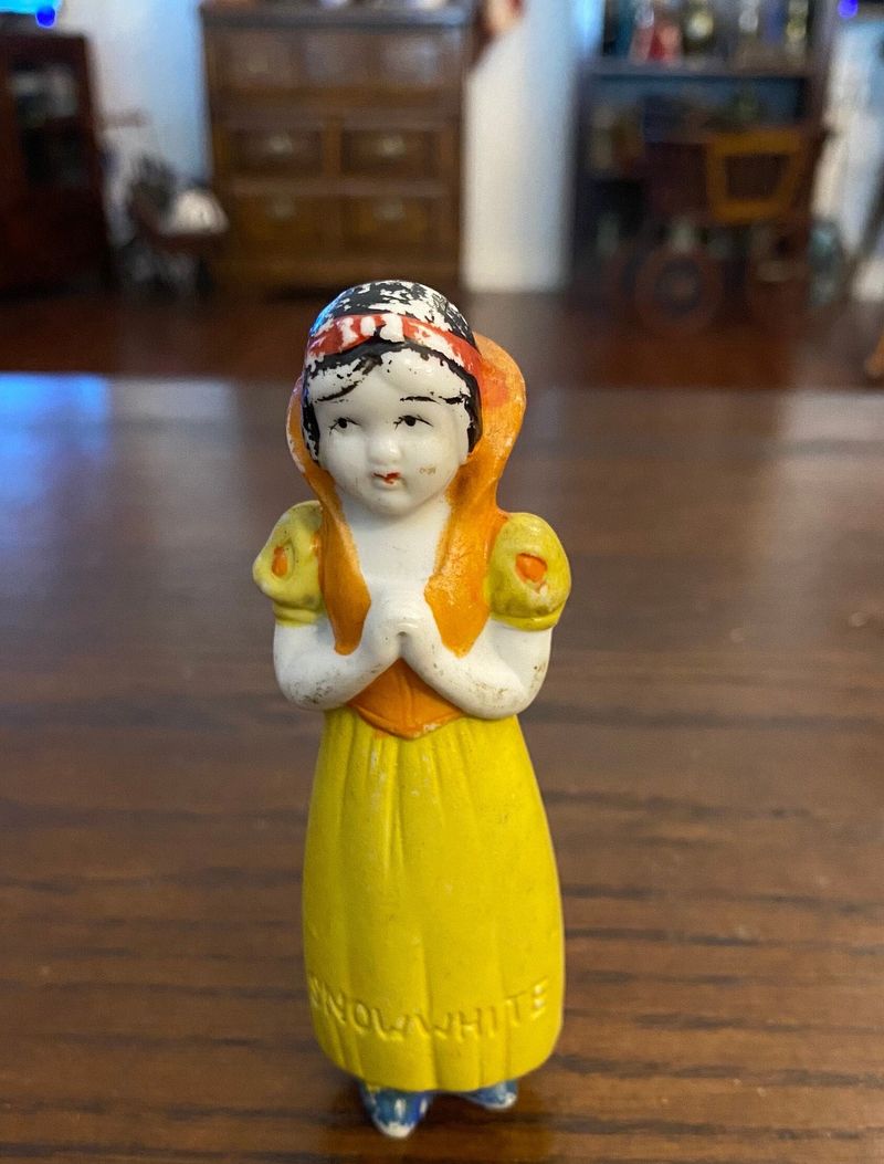 Vintage Snow White Dolls (1937-1940s)