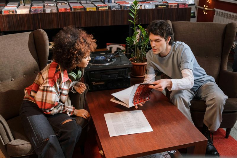 Practice Active Listening Without Multitasking