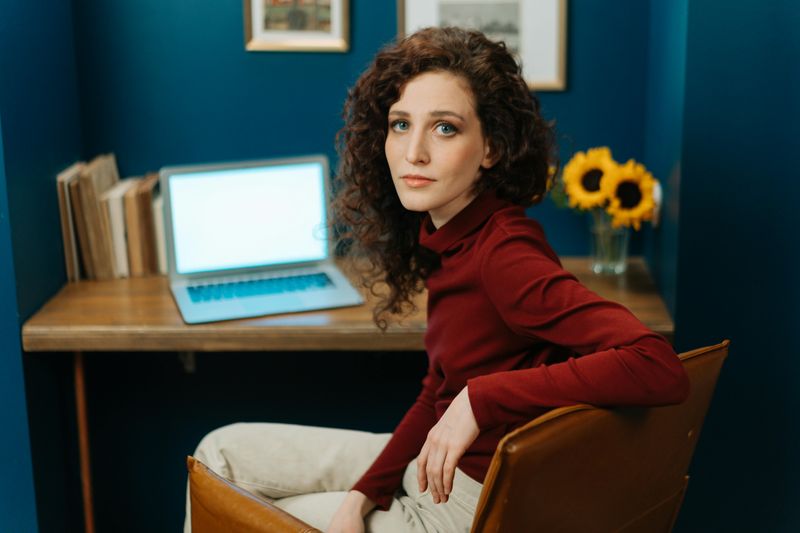 10 Ways to Make Your Home Office Actually Inspiring