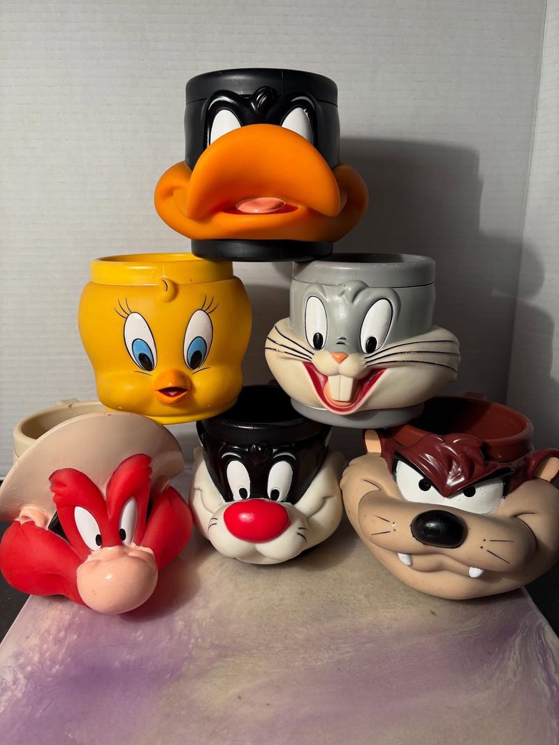 KFC Looney Tunes Stick-Ons