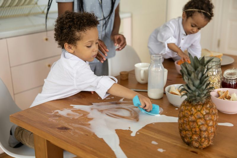 Parentification Robbed You of Your Childhood