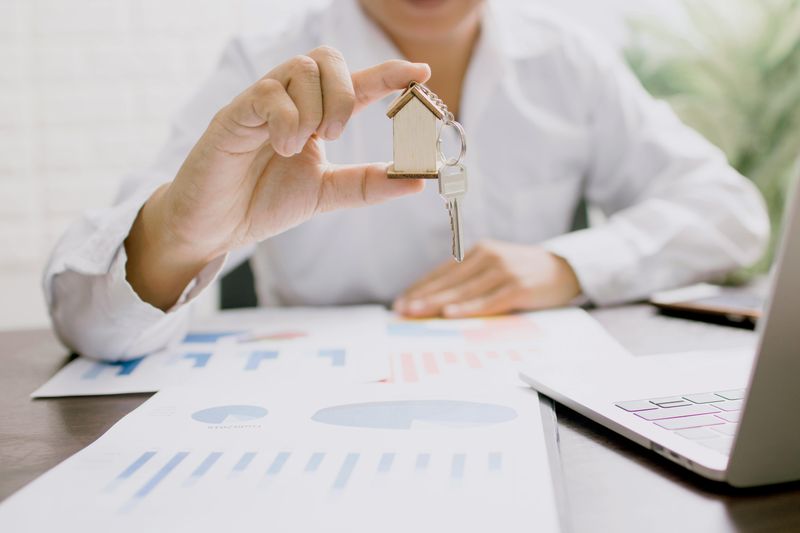 Investing in Fractional Real Estate