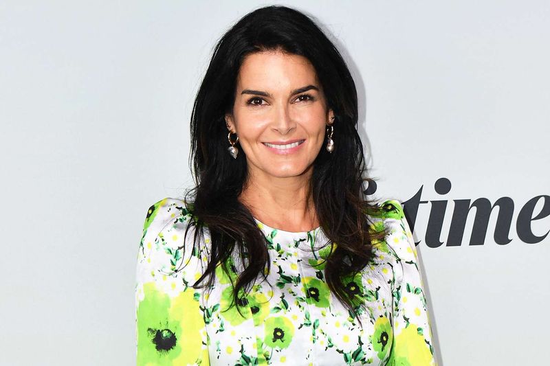 Angie Harmon