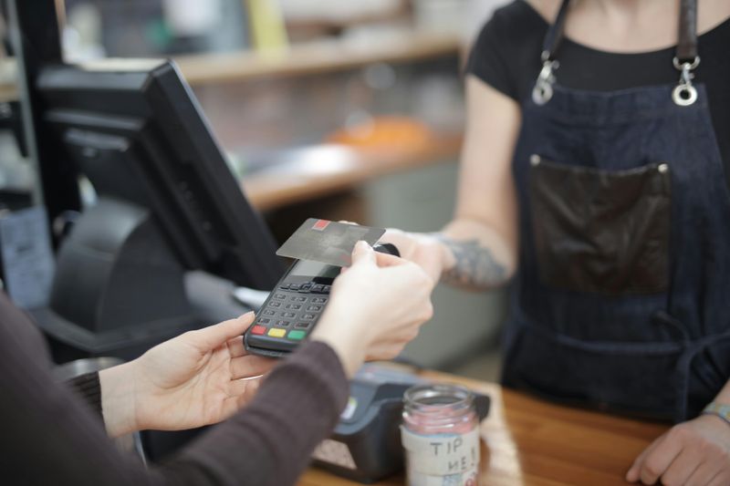 Tipping 15-20% at Restaurants