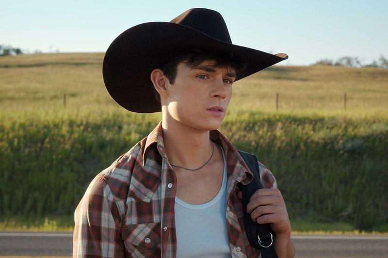 Ashby Gentry as Alex Walter