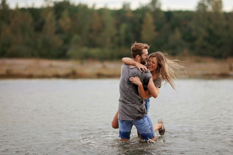 10 Common Relationship “Green Flags” That Deserve More Credit