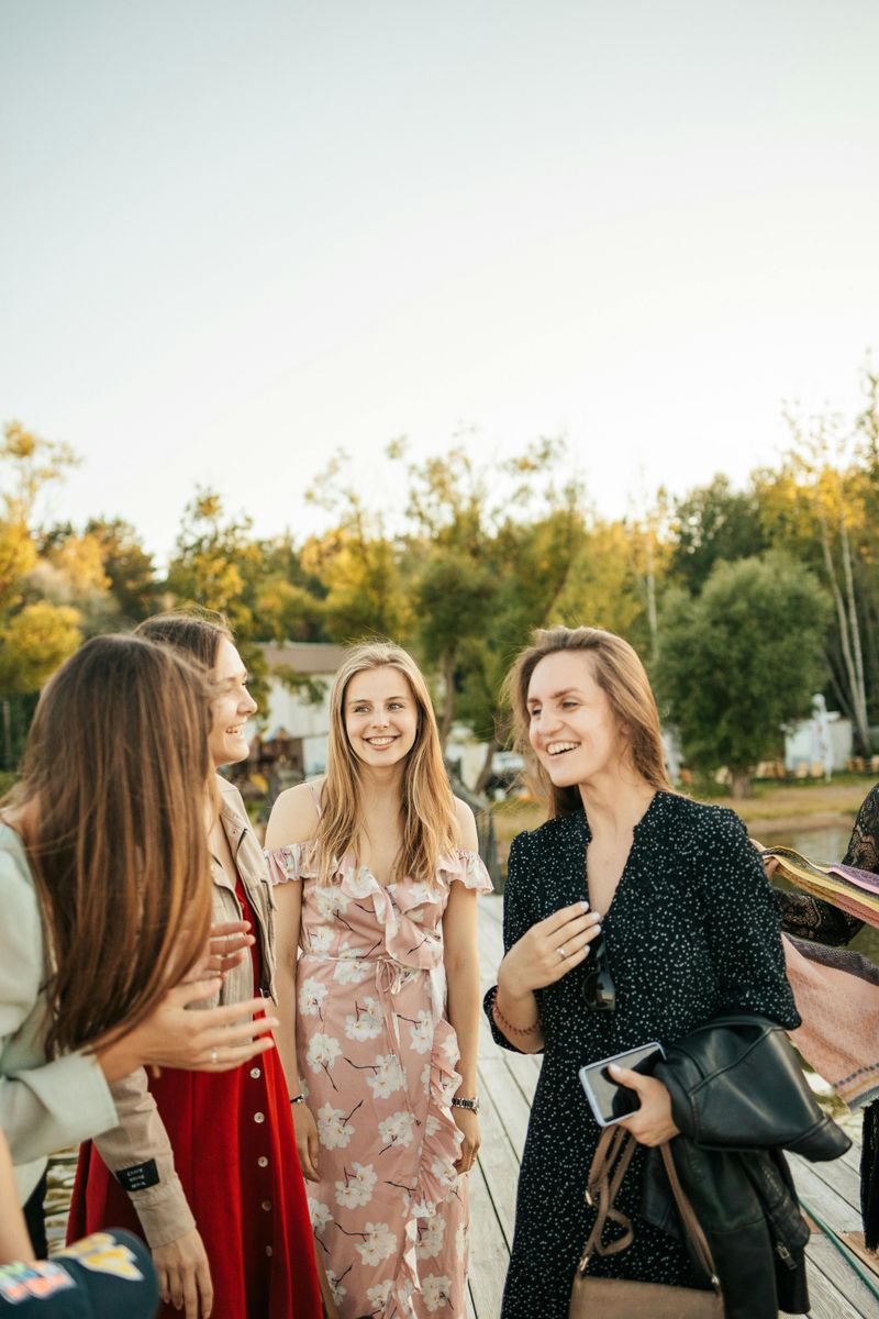 16 Subtle Behaviors That Show You Were Raised With Grace