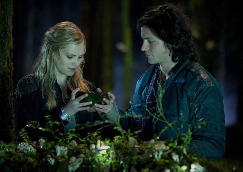 Clarke & Finn (The 100)