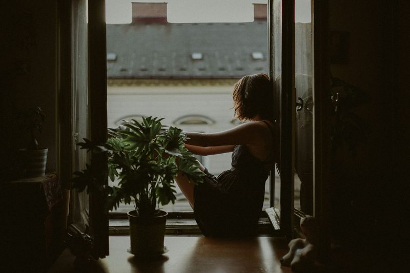 10 Signs You Were Raised by an Emotionally Abusive Parent