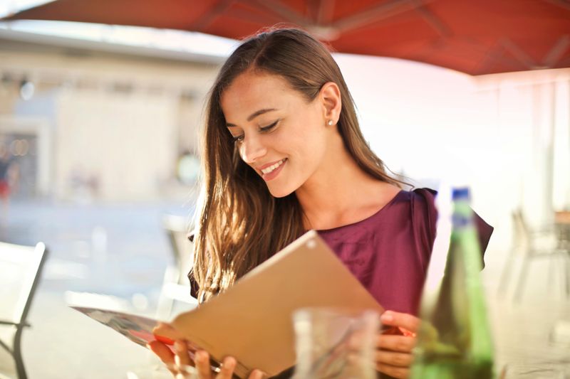 10 Restaurant Habits That Make It Obvious You're Lower-Middle-Class
