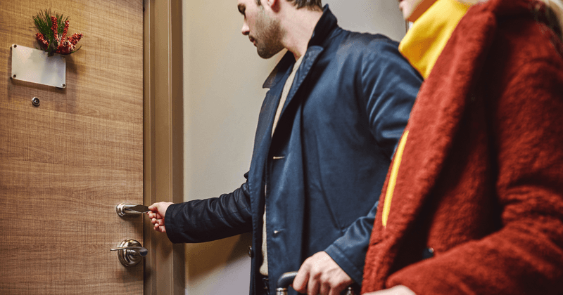 Double-Checking Locks or the Stove