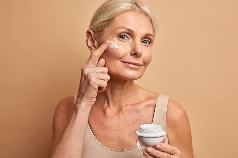 Daily Face Massage with Moisturizer